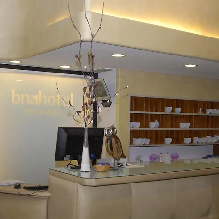 Bns Francisco Hotel